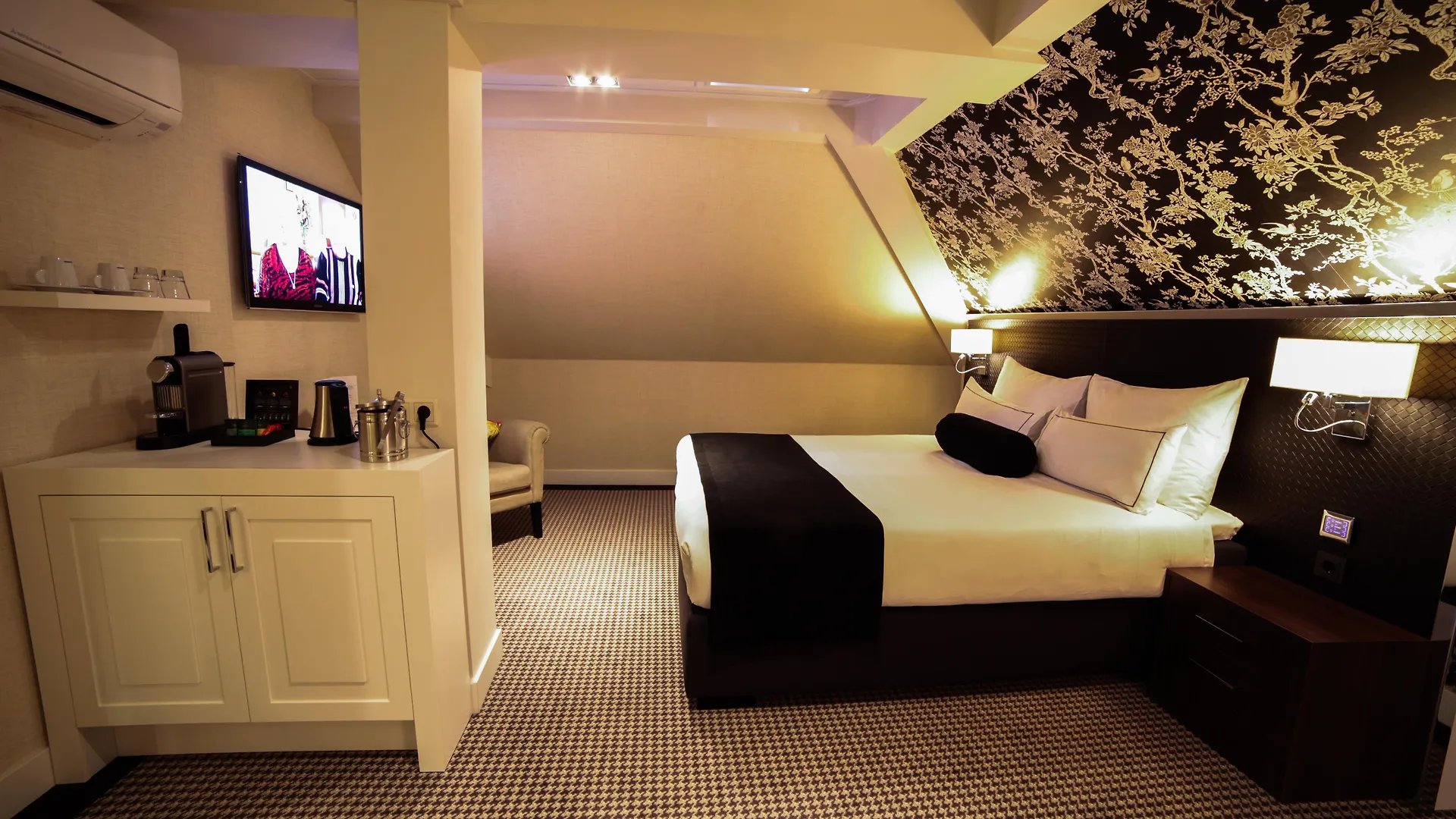 2 Boutique Hotels in Amsterdam City Centre Worth Booking