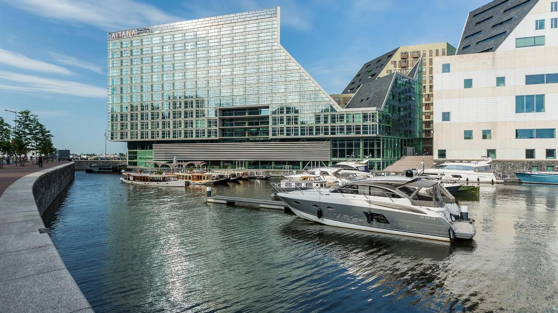 Where to Stay in Amsterdam City Centre: 2 Best Historical Hotels