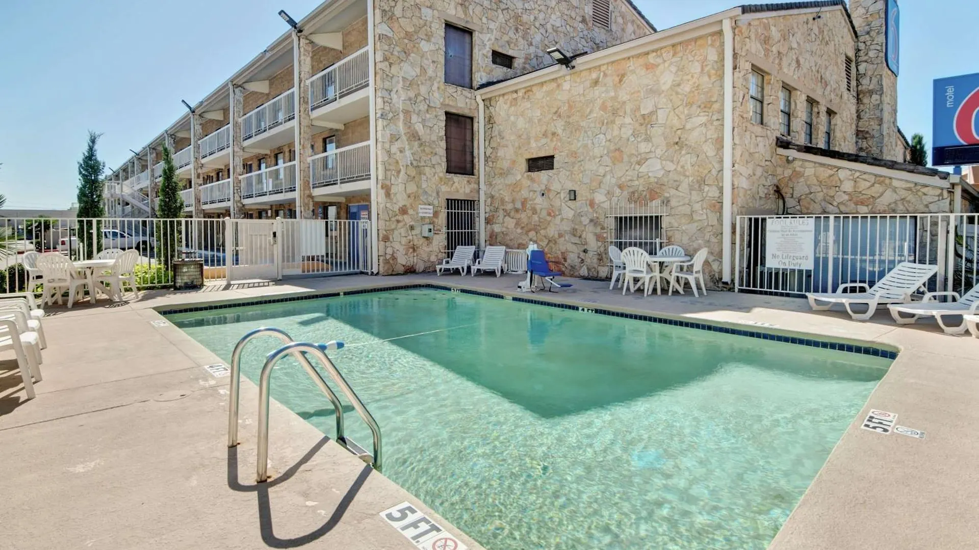 15 Airport Hotels Near Preston Center Worth Booking in Dallas