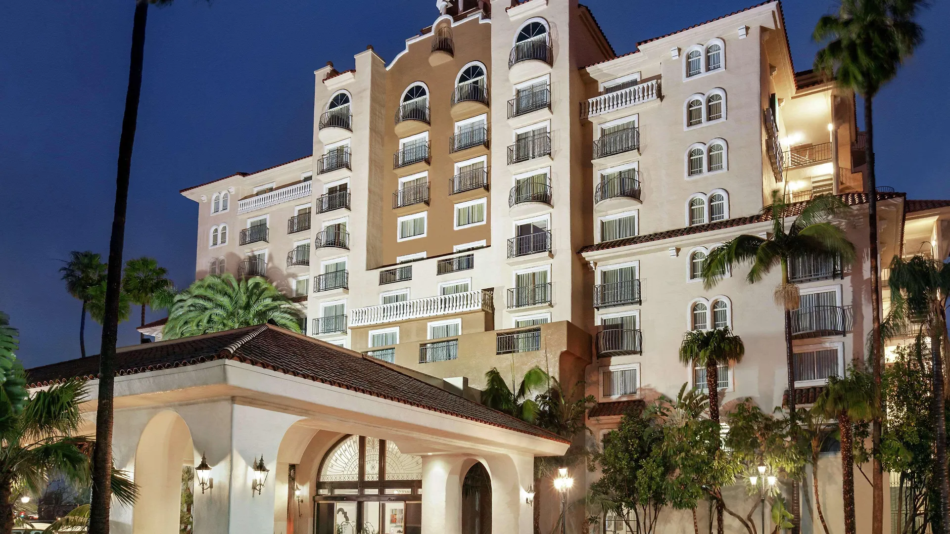 15 Business Hotels Close to Clinic For Women-Santa Ana