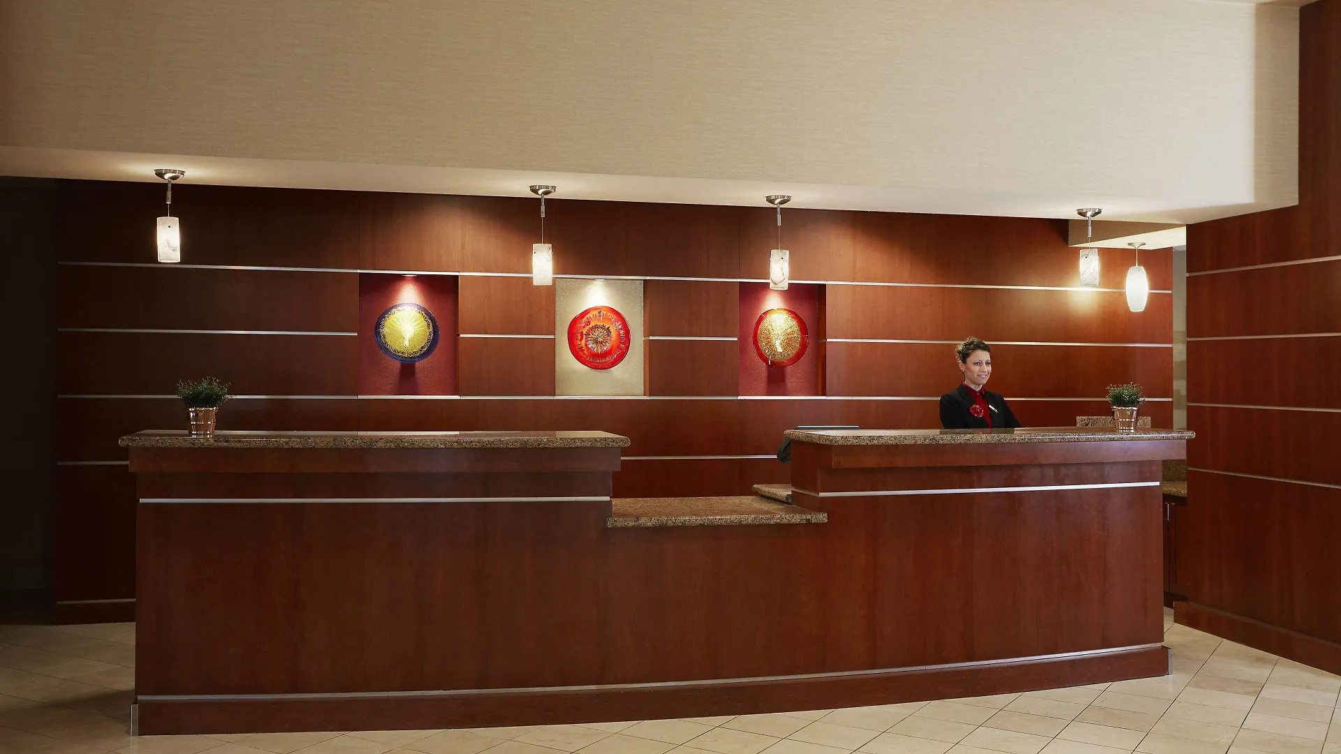 6 Airport-Linked Hotels Close to West Side Market, Cleveland