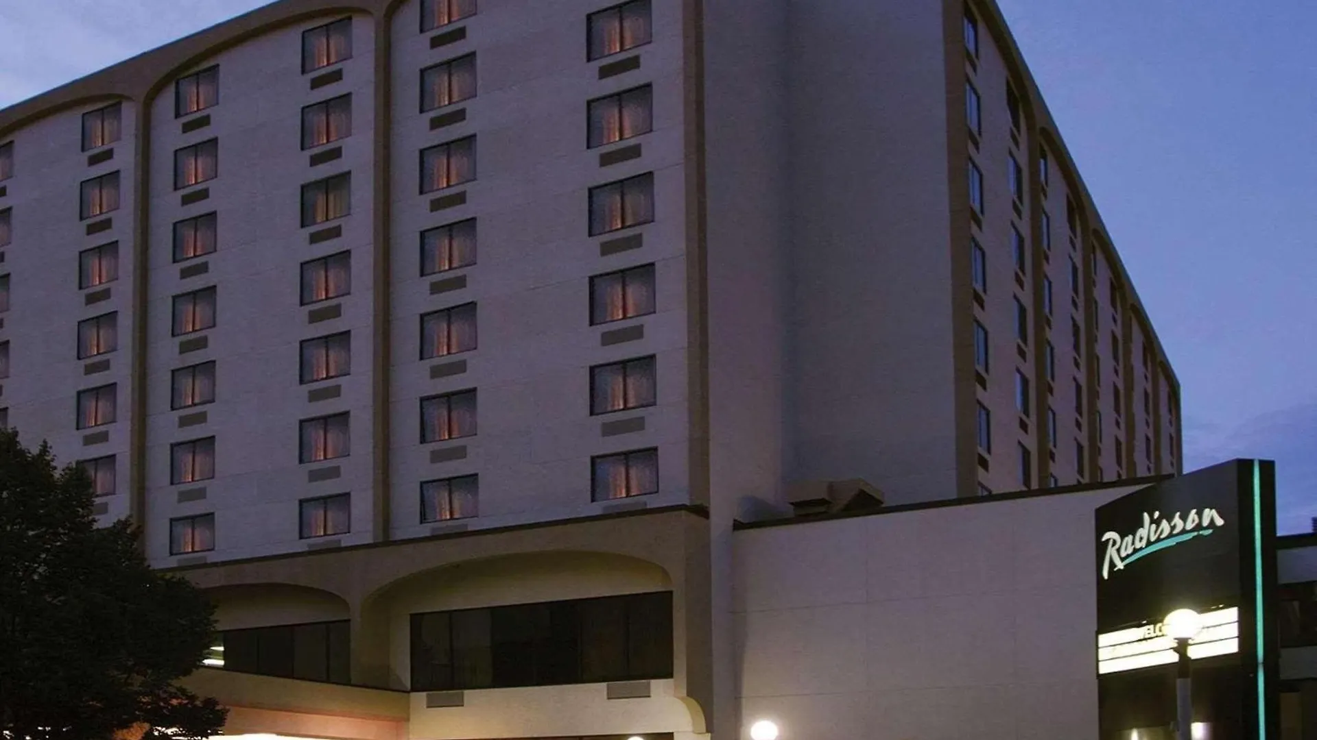 Where to Stay in the Midwest: 4 Best Radisson Hotels