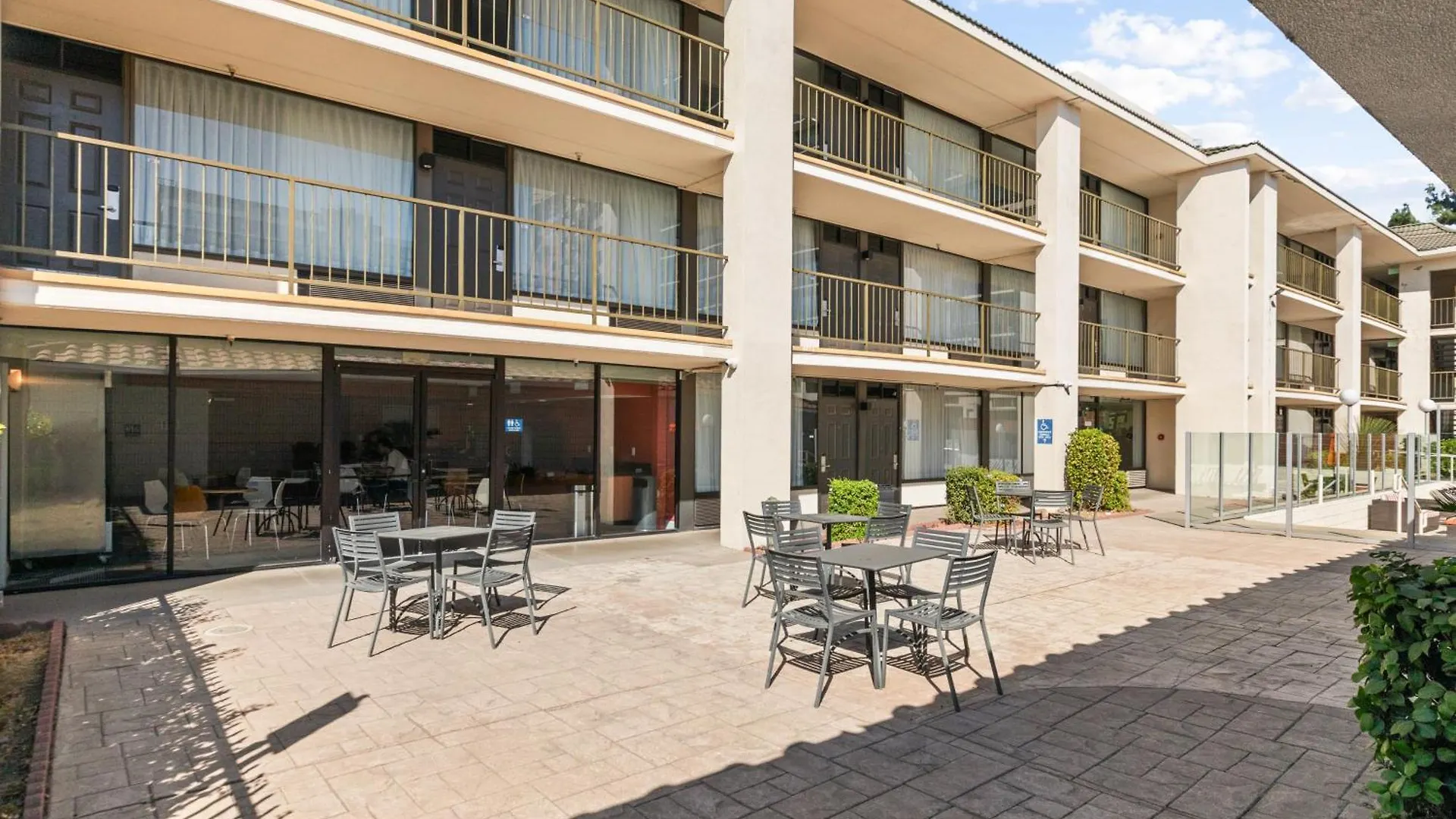 4 Design Hotels in Downtown Sacramento Worth Booking