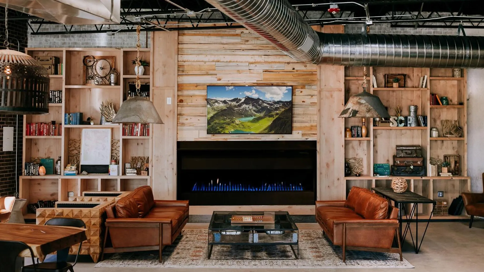 Staying Near Palmer Park: 5 Business Hotels Compared