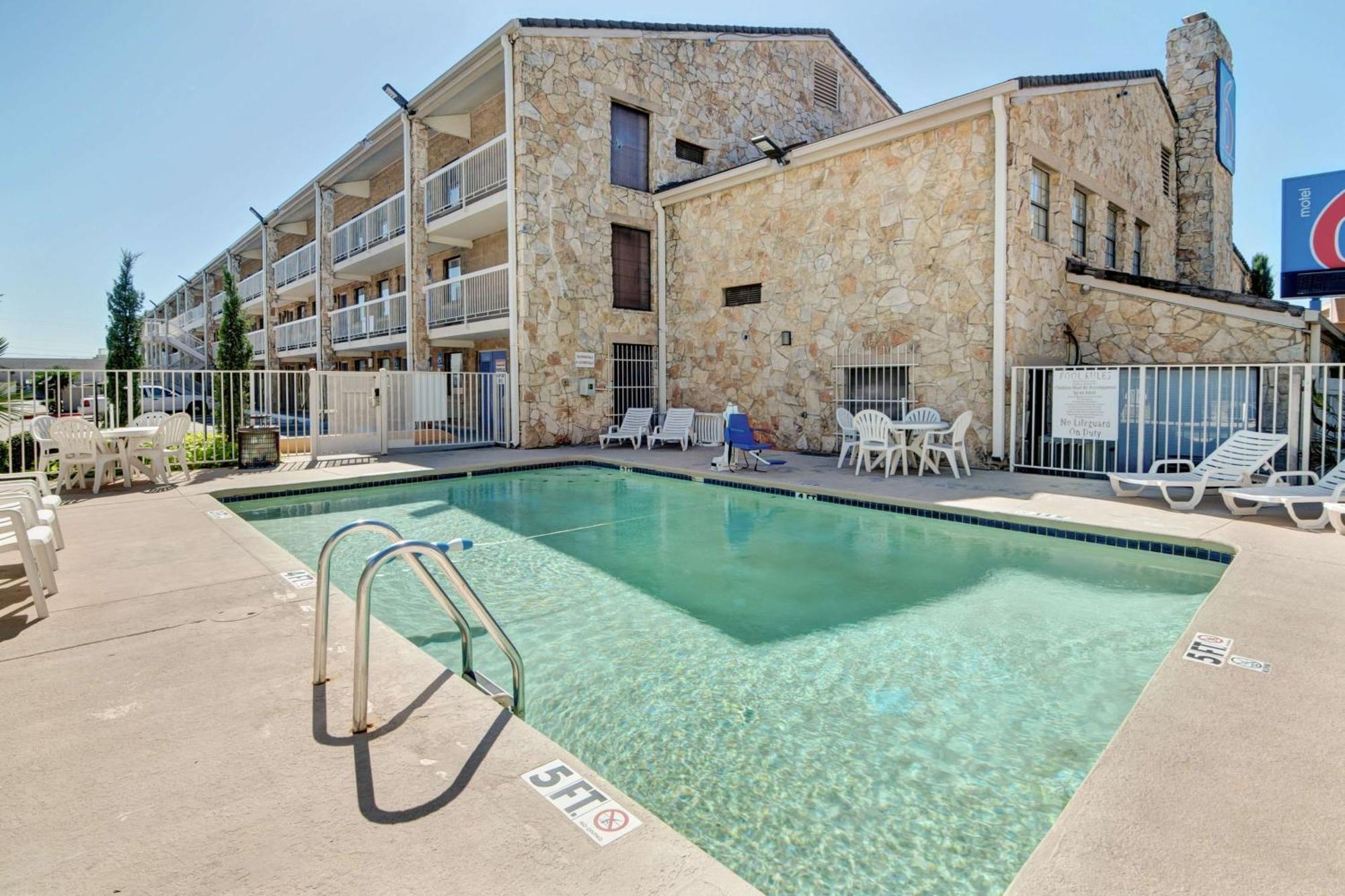 15 Airport Hotels Near Preston Center Worth Booking in Dallas