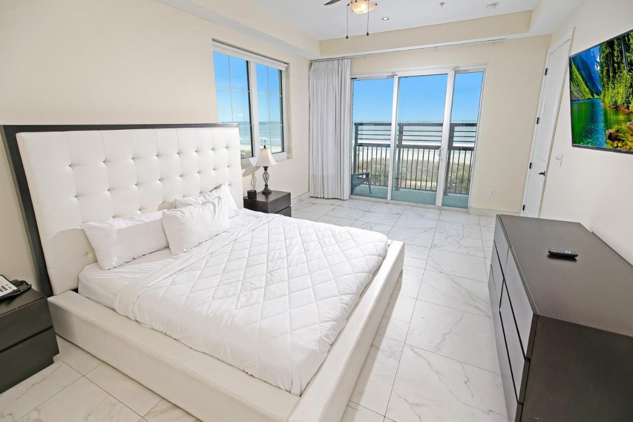 4 Smart Beach Hotels Near Gay Dolphin Gift Cove Worth Booking