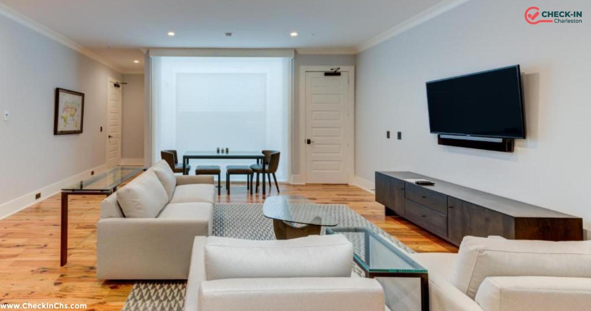 Where to Stay Near Hampton Park: 7 Central Charleston Hotels