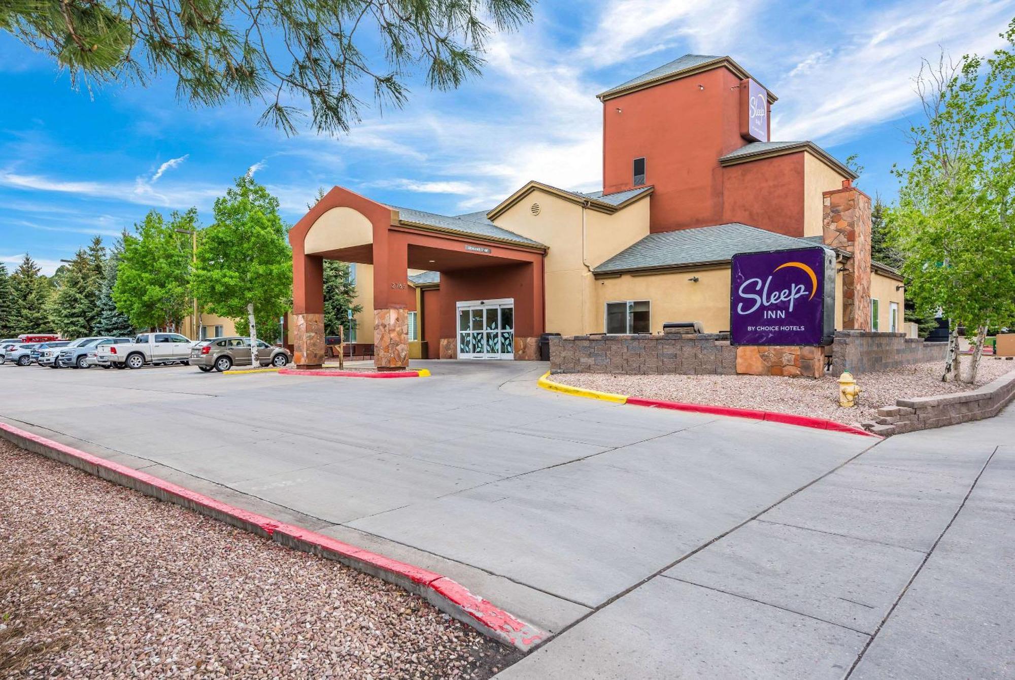 Staying Near Lowell Observatory: 7 Budget Hotels Compared