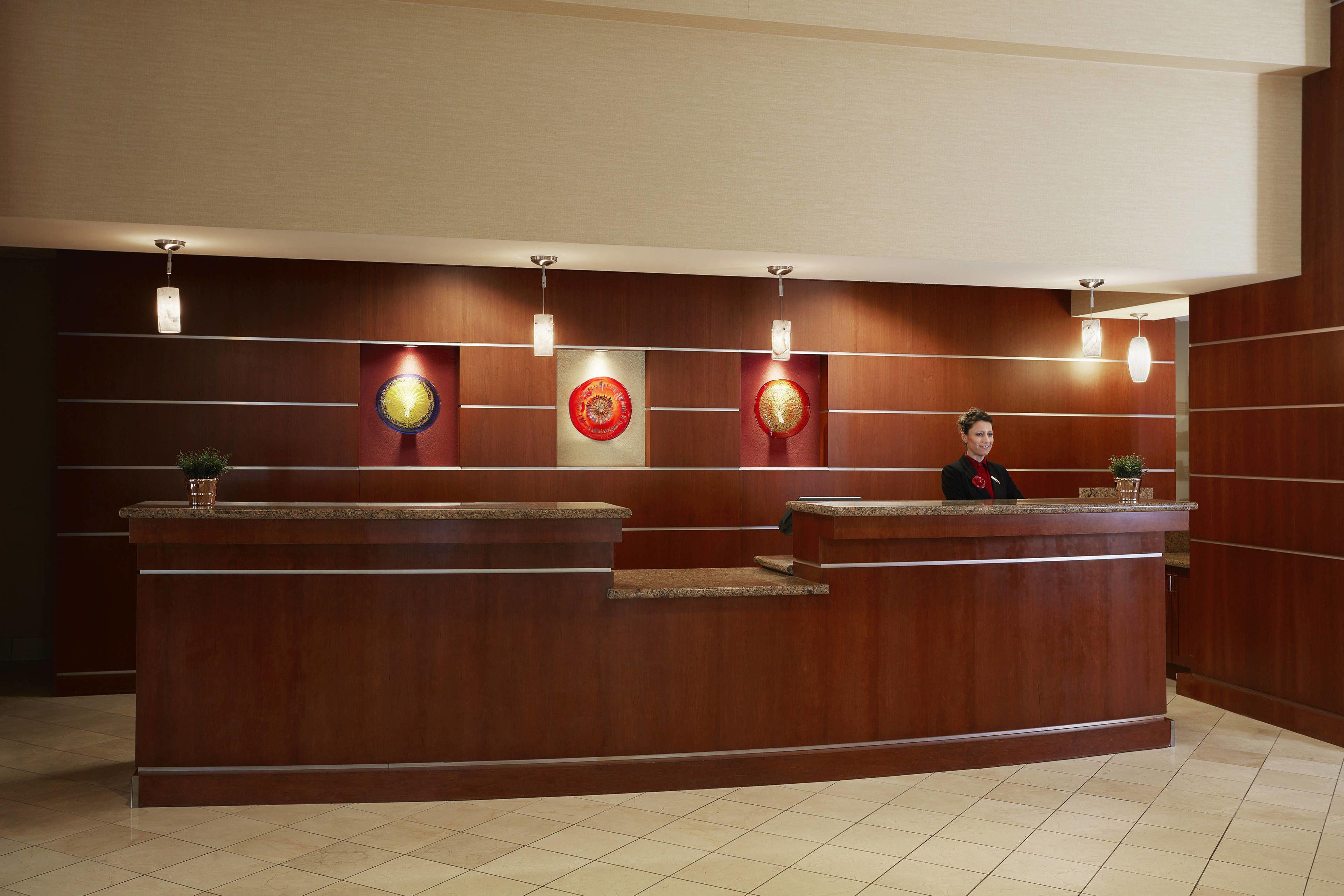 6 Airport-Linked Hotels Close to West Side Market, Cleveland