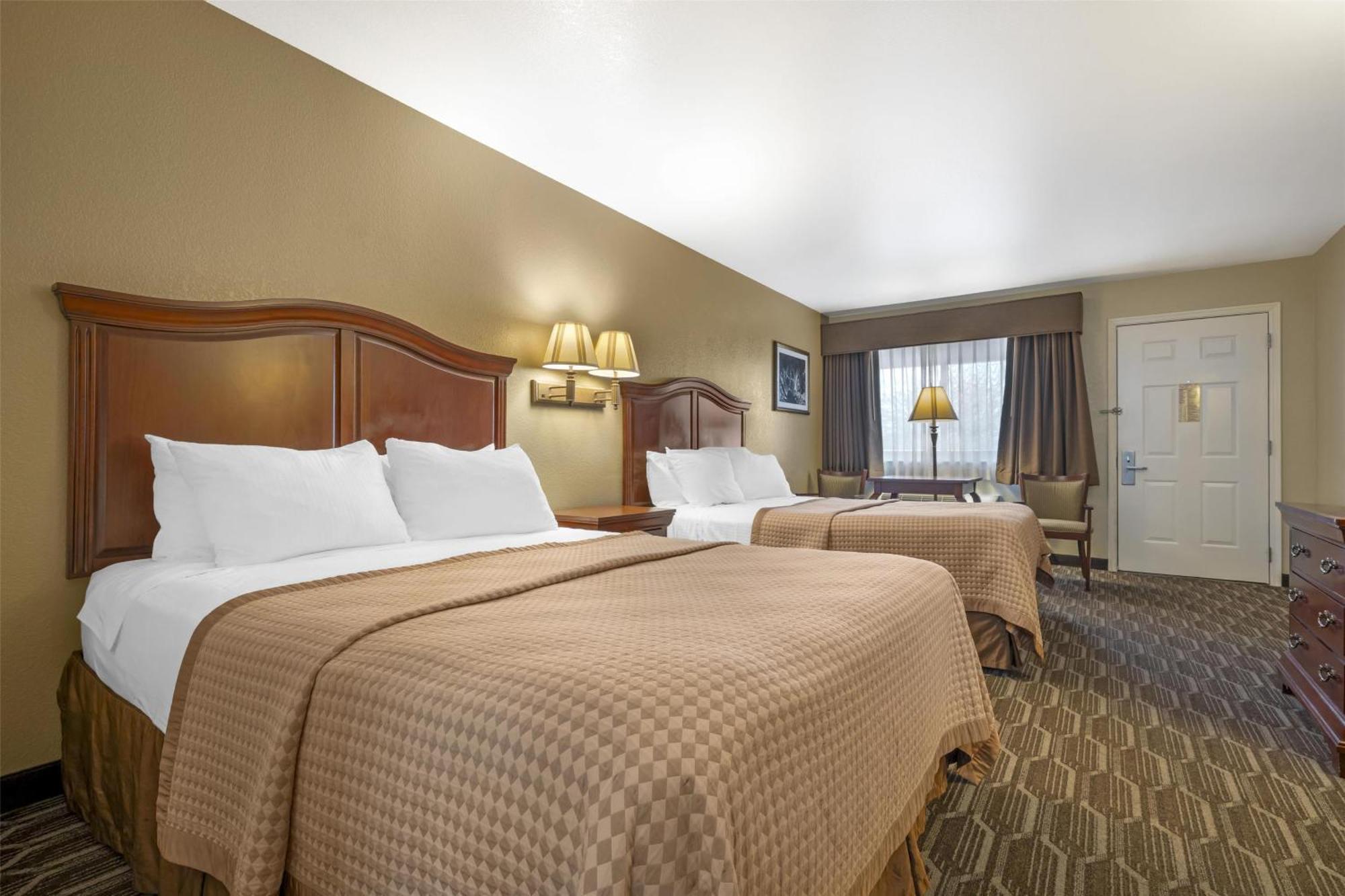 4 Business Hotels Near Sonoran Desert Monument Worth Booking