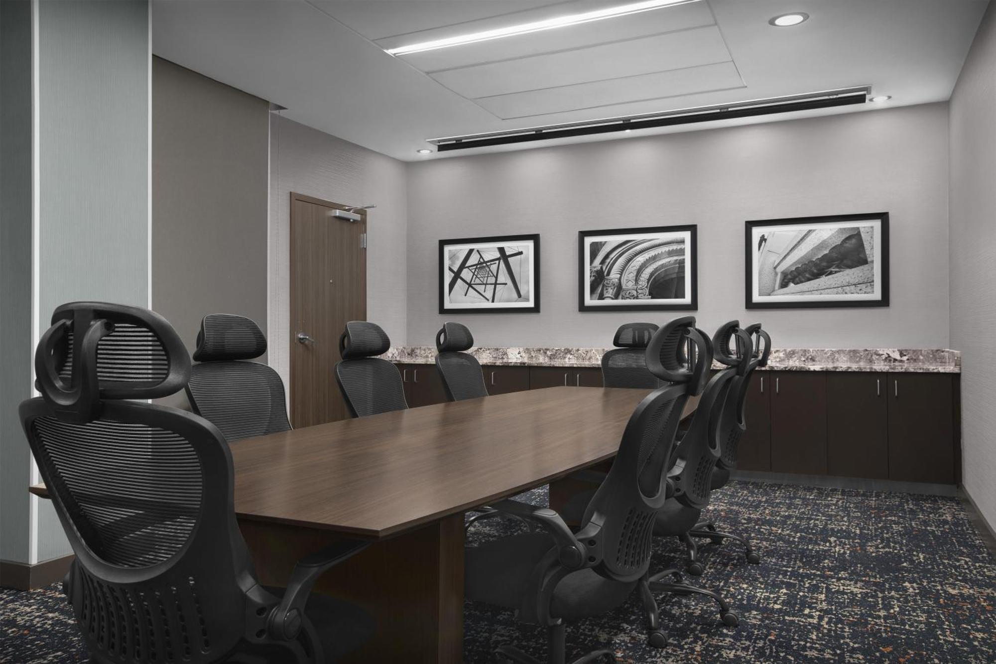 4 Top-Rated Central Hotels in Northeast Washington DC