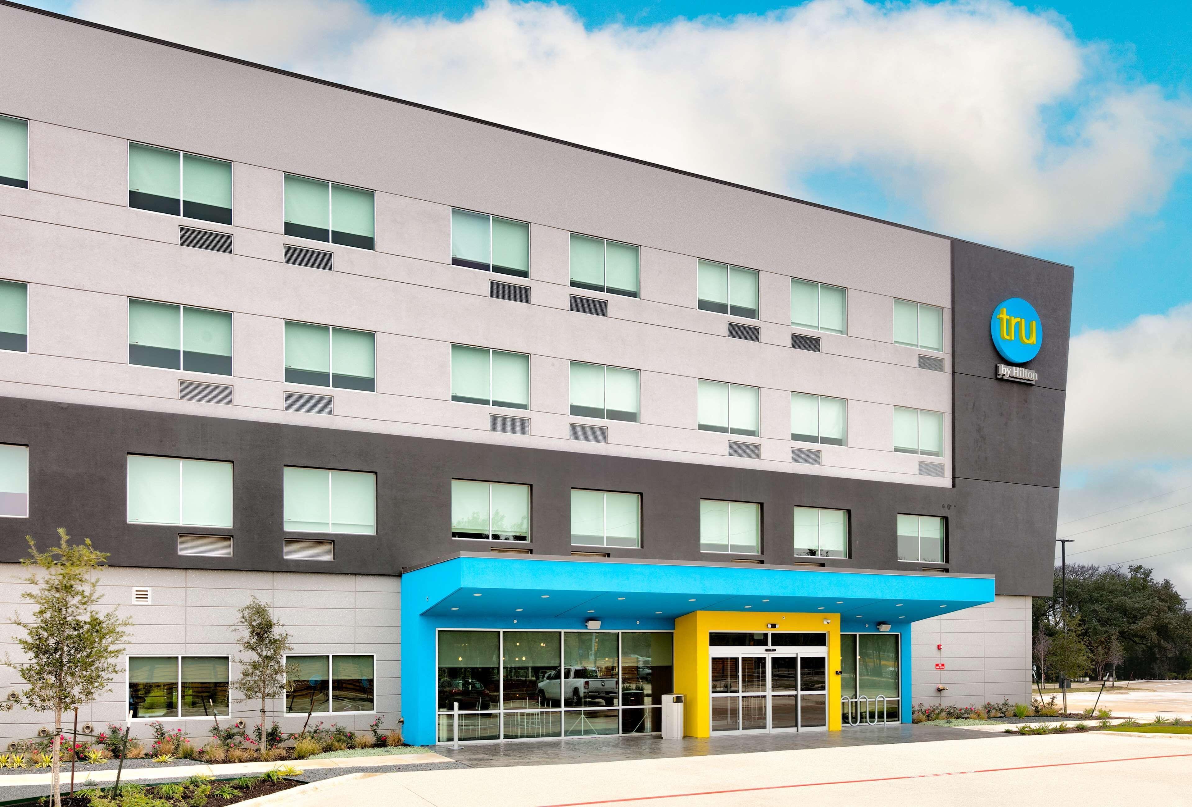 4 Budget Hotels Near Arboretum Mall Austin Worth Booking